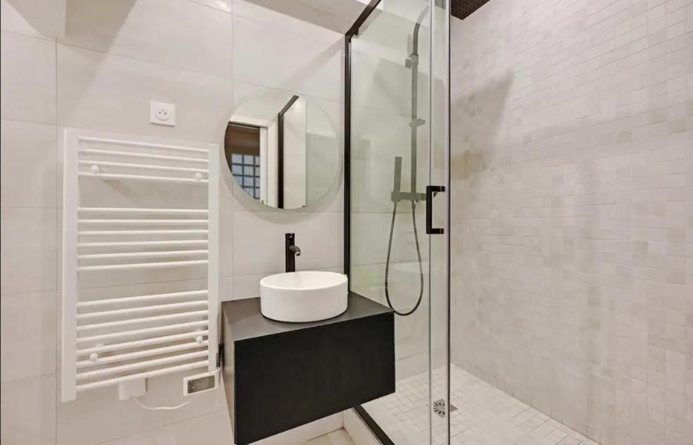 Charming Appartements For 4 People - Le Marais Paris Exterior photo