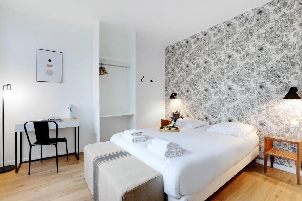 Charming Appartements For 4 People - Le Marais Paris Exterior photo